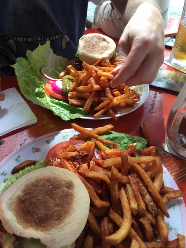 Burgers in "The bird" bar Burgers in "The bird" bar
